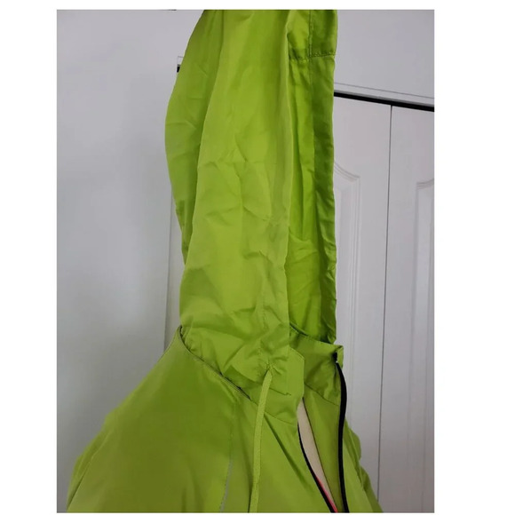New  Balance Jacket Womens Small Green Hooded Full Zip Run Jog Hood Pockets - Picture 13 of 13